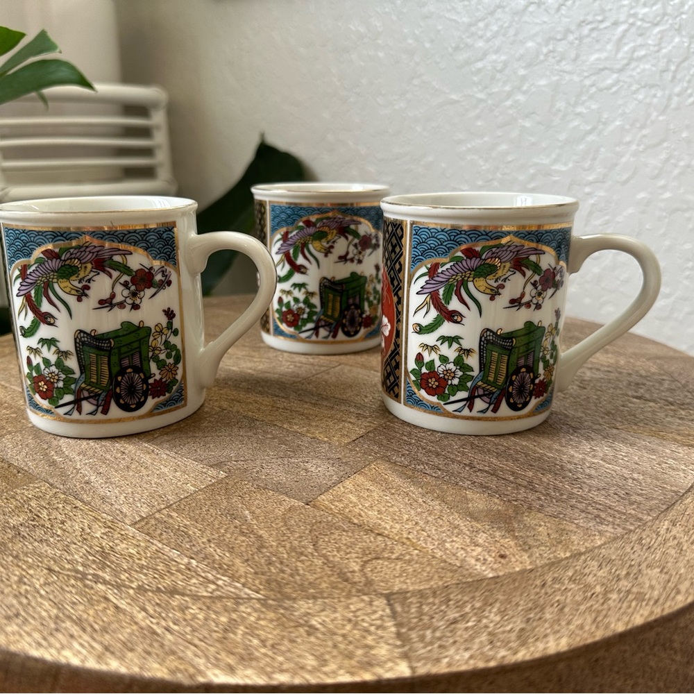 Set of 3 Imari Style Mugs